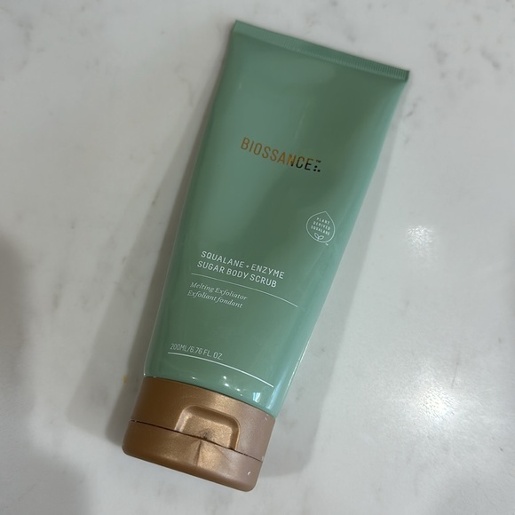 BIOSSANCE squaline + enzyme sugar body scrub - Picture 2 of 3